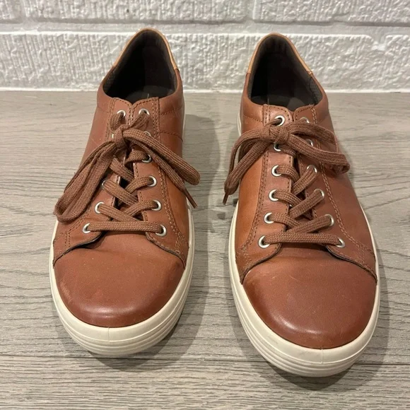 Ecco Men's Tan Leather Sneakers - Picture 3 of 7